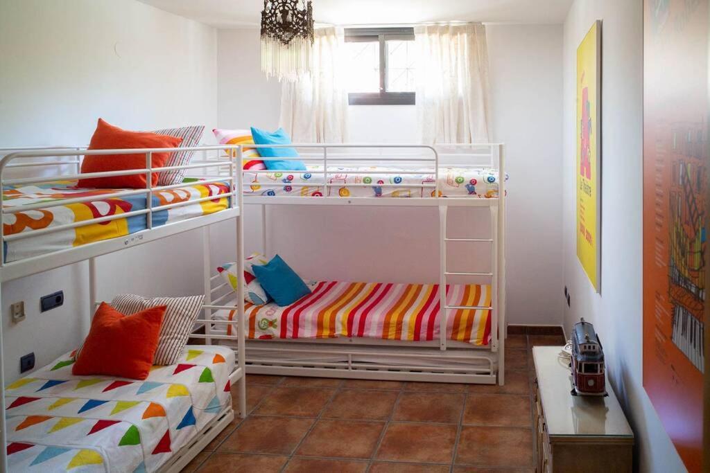 Beachside Villa In Puerto Marina, 베날마데나코스타 외부 사진