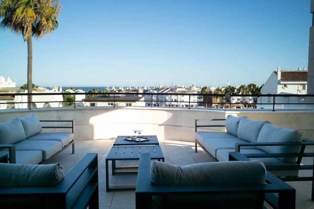 Beachside Villa In Puerto Marina, 베날마데나코스타 외부 사진